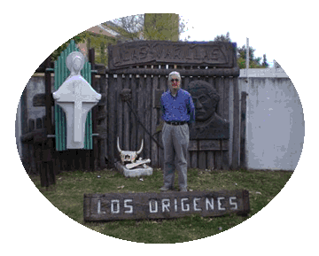 Eduardo José Ropolo en el monumento Los Origenes de Las Varillas